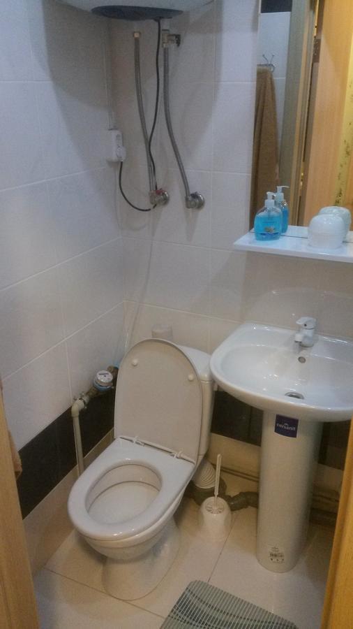Apartments Darvina 20, Апартаменты На Улдарвина Дом 20 Kharkiv Bagian luar foto
