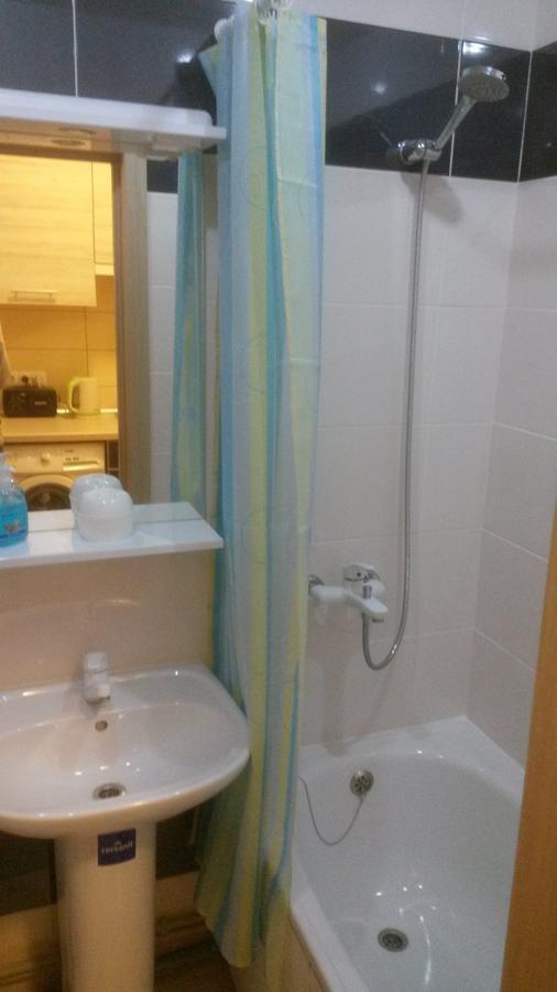 Apartments Darvina 20, Апартаменты На Улдарвина Дом 20 Kharkiv Bagian luar foto