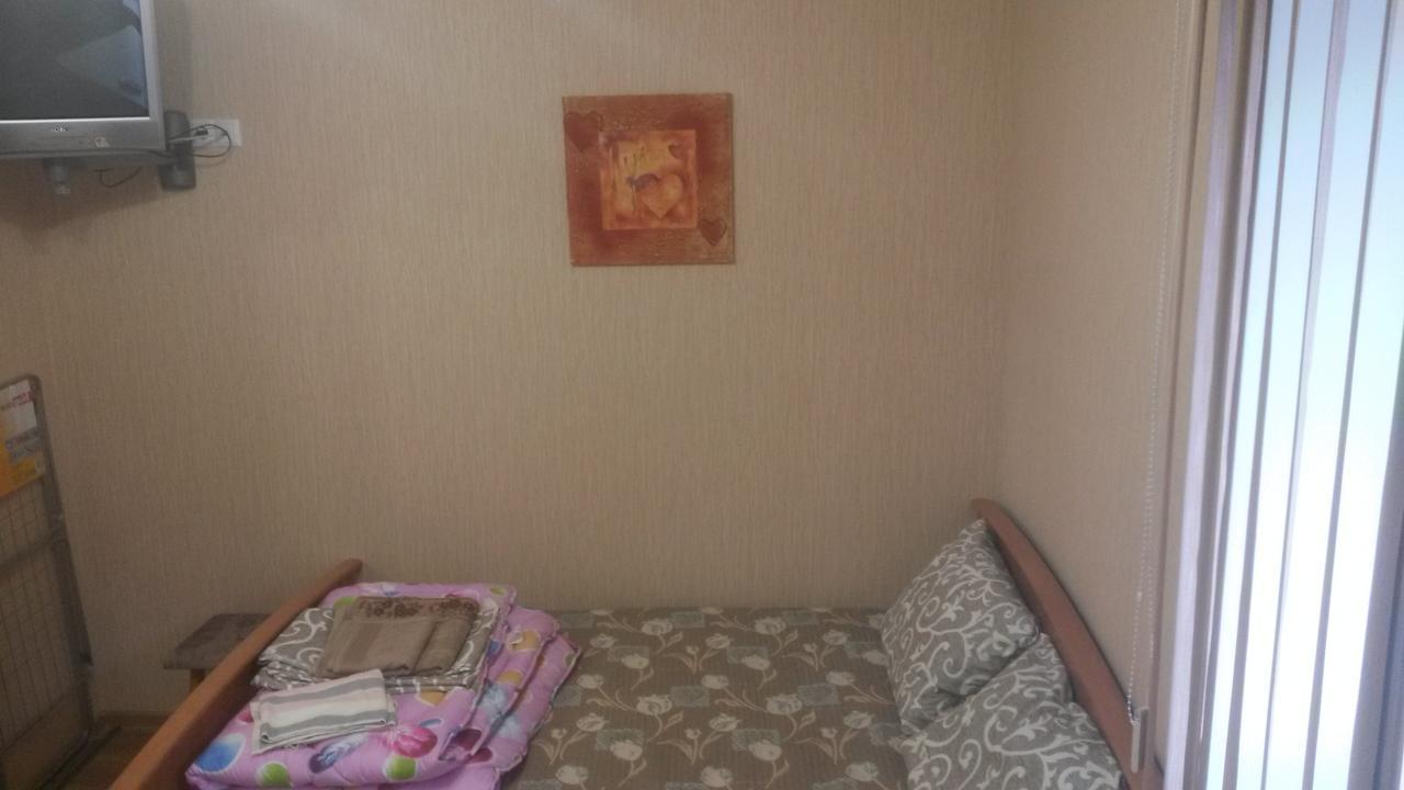 Apartments Darvina 20, Апартаменты На Улдарвина Дом 20 Kharkiv Bagian luar foto